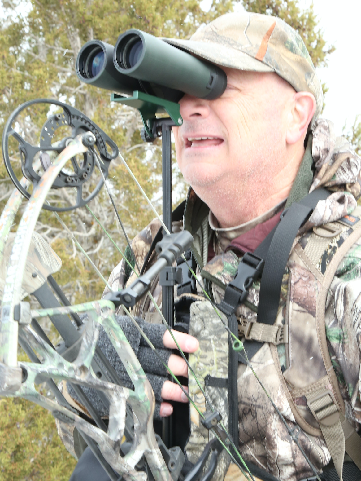 Stabil-Eyes™ Binocular Sighting System™ for hands-free, fatigue free glassing